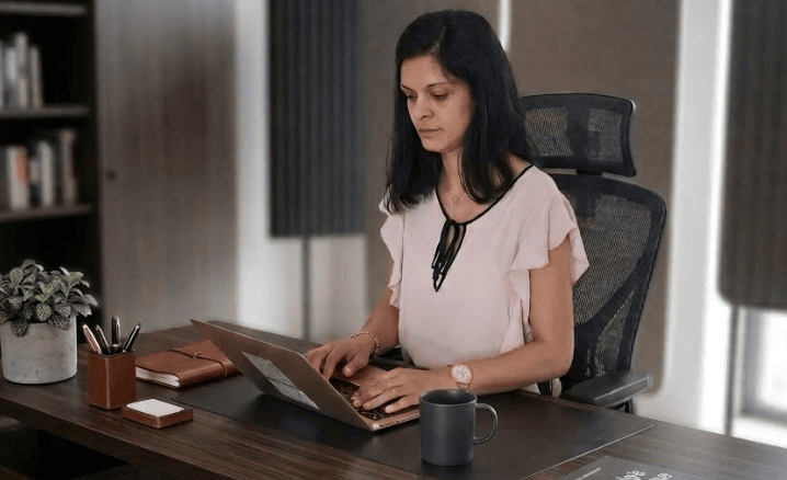 Margot Banvillet - consultante en développement commercial pour freelances et experts B2B